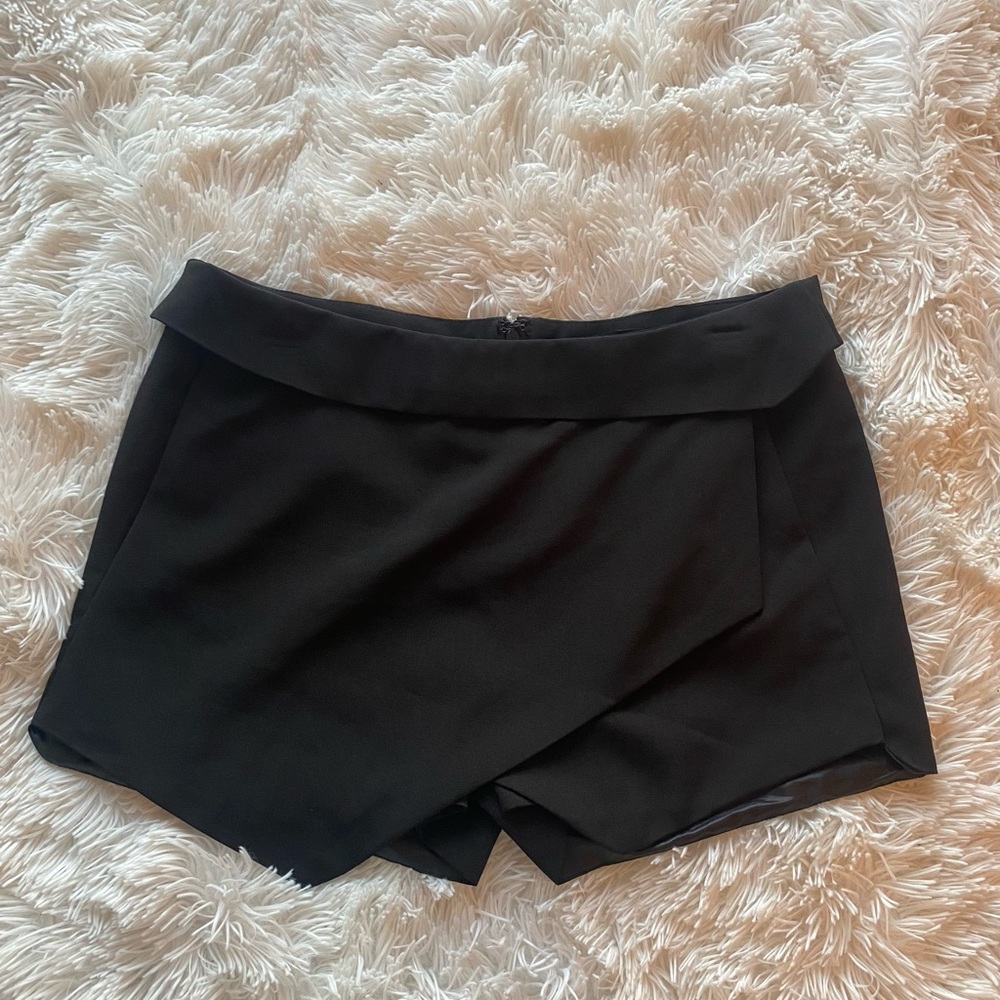 Forever 21 Skort NWOT